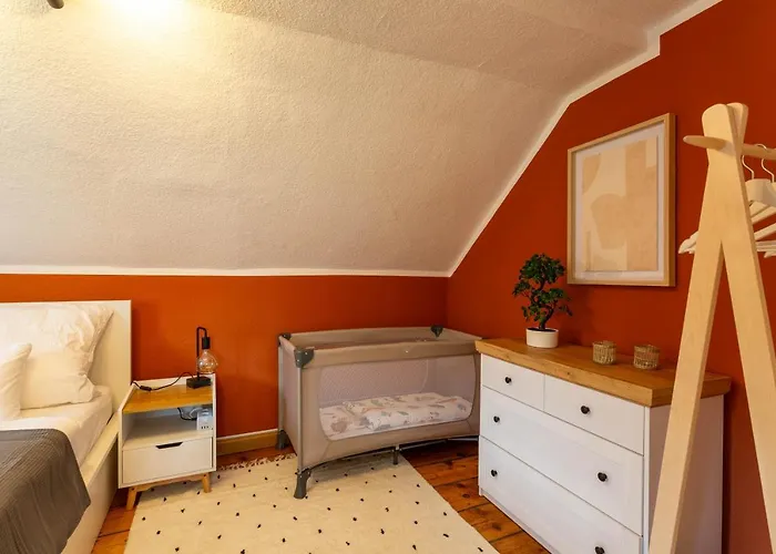 Moderne Mit Festungsblick Im Zentrum